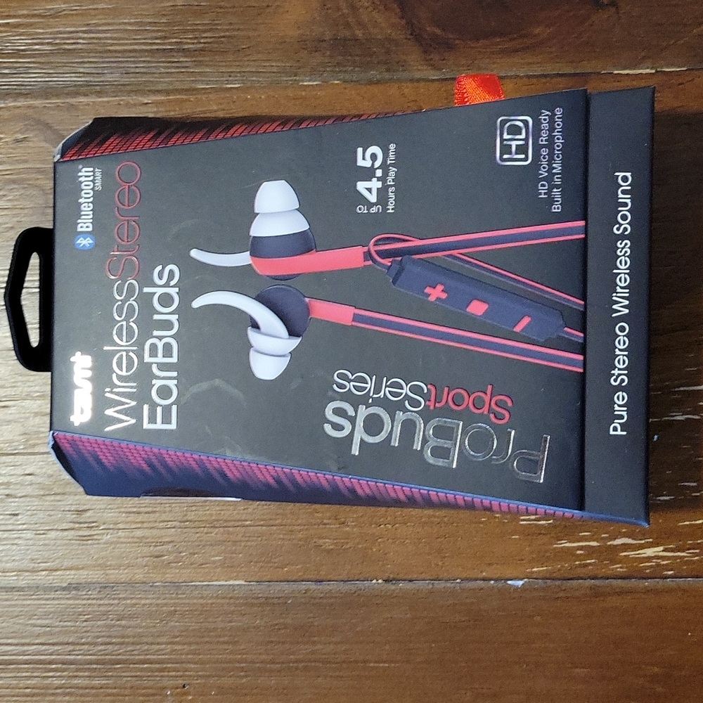 Wireless earbuds